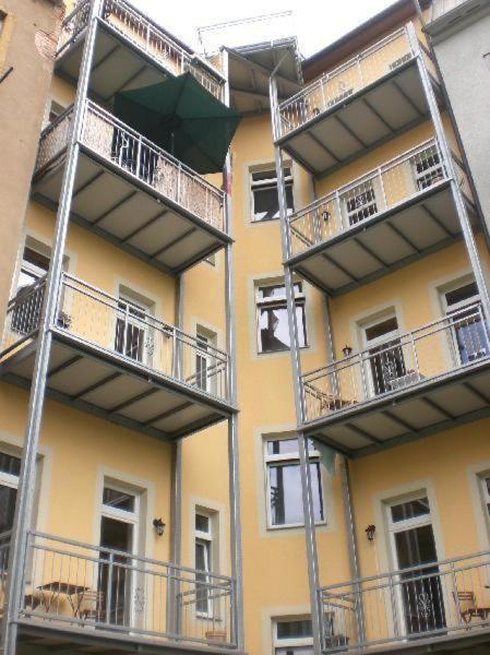 Grosse-Fewo-Dresden-Neustadt-Zentrum-L9 Dış mekan fotoğraf